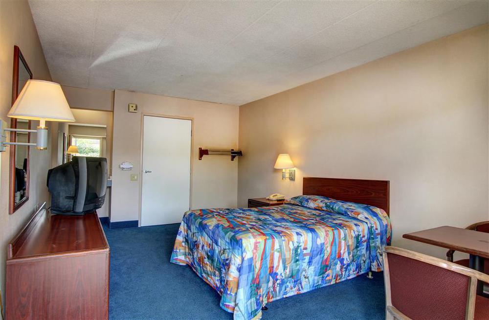 Red Roof Inn St Louis - Florissant Room photo